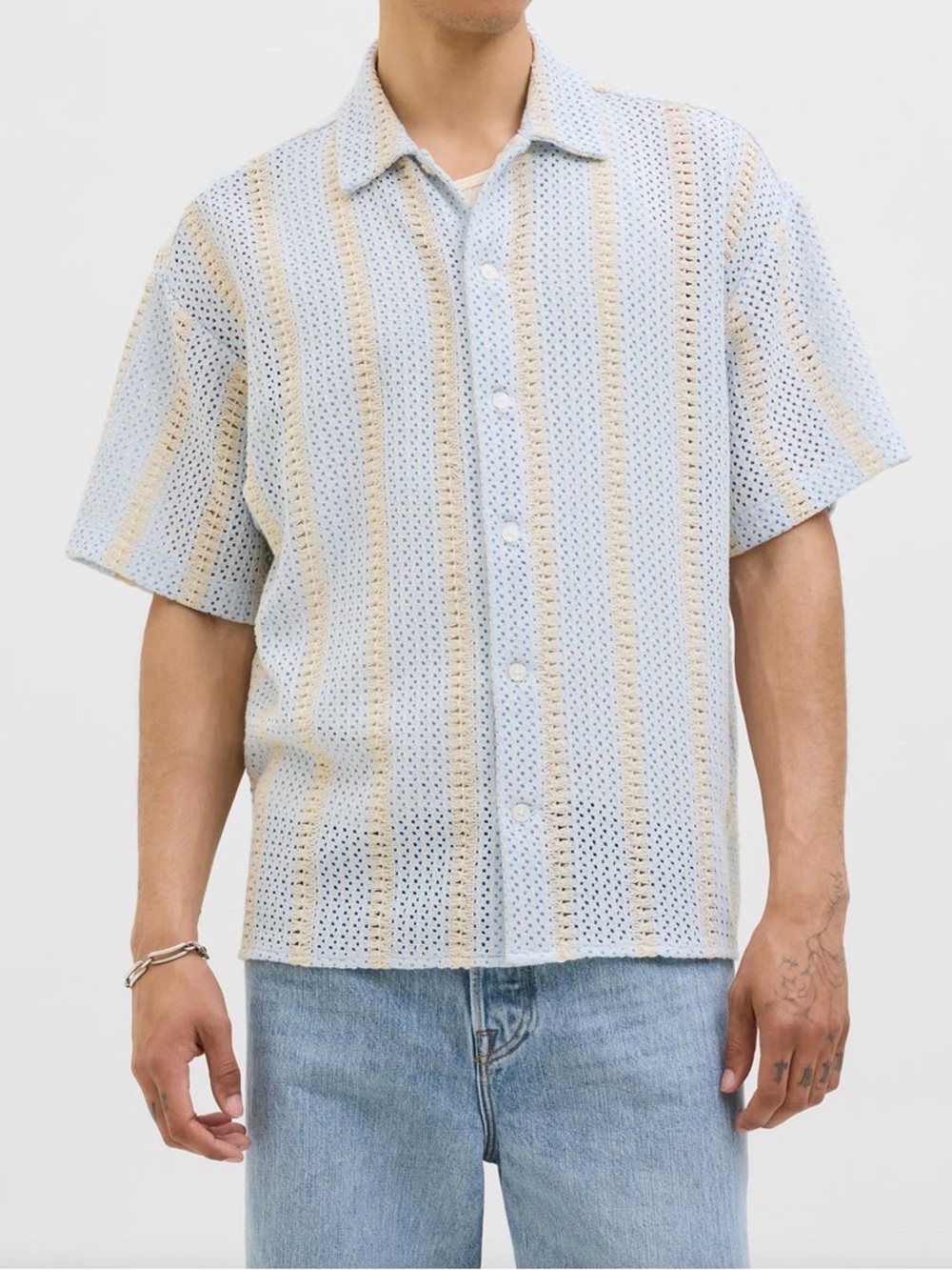 NWT Jack & Jones Relaxed Fit Resort Shirt in Light Blue & Cream Striped Crochet